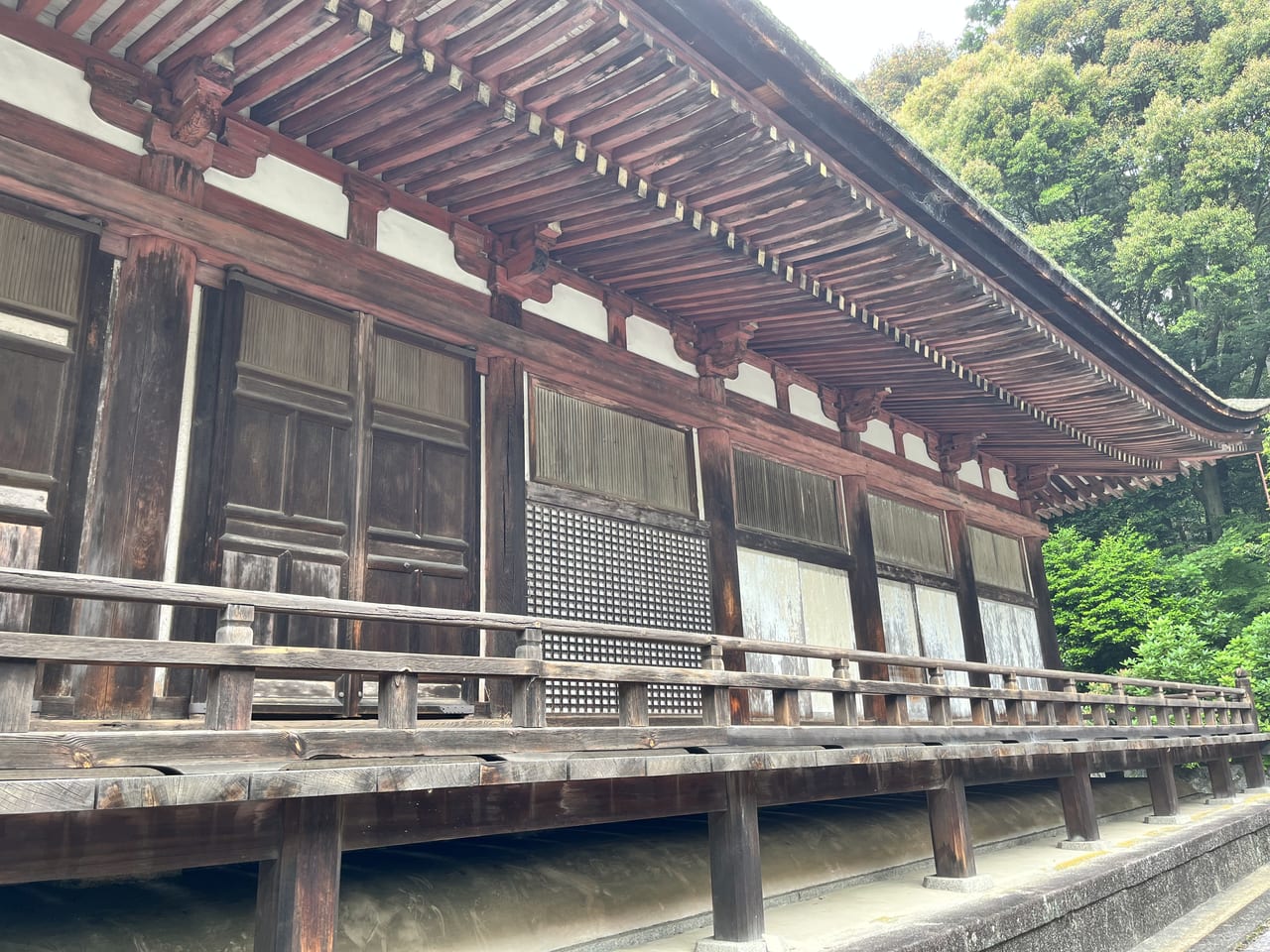 長弓寺の本堂