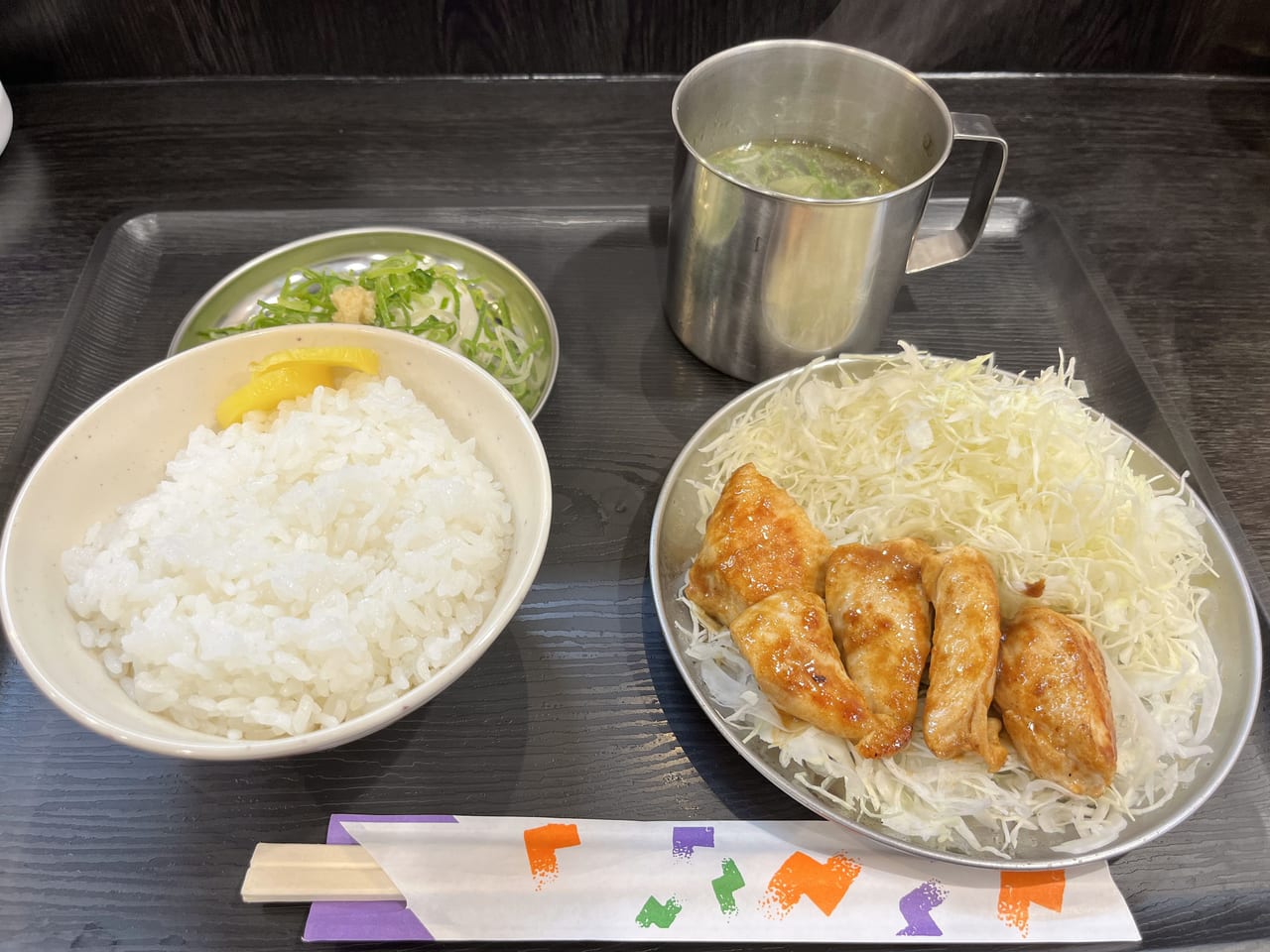 鶏焼定食（白たれ・ムネ）