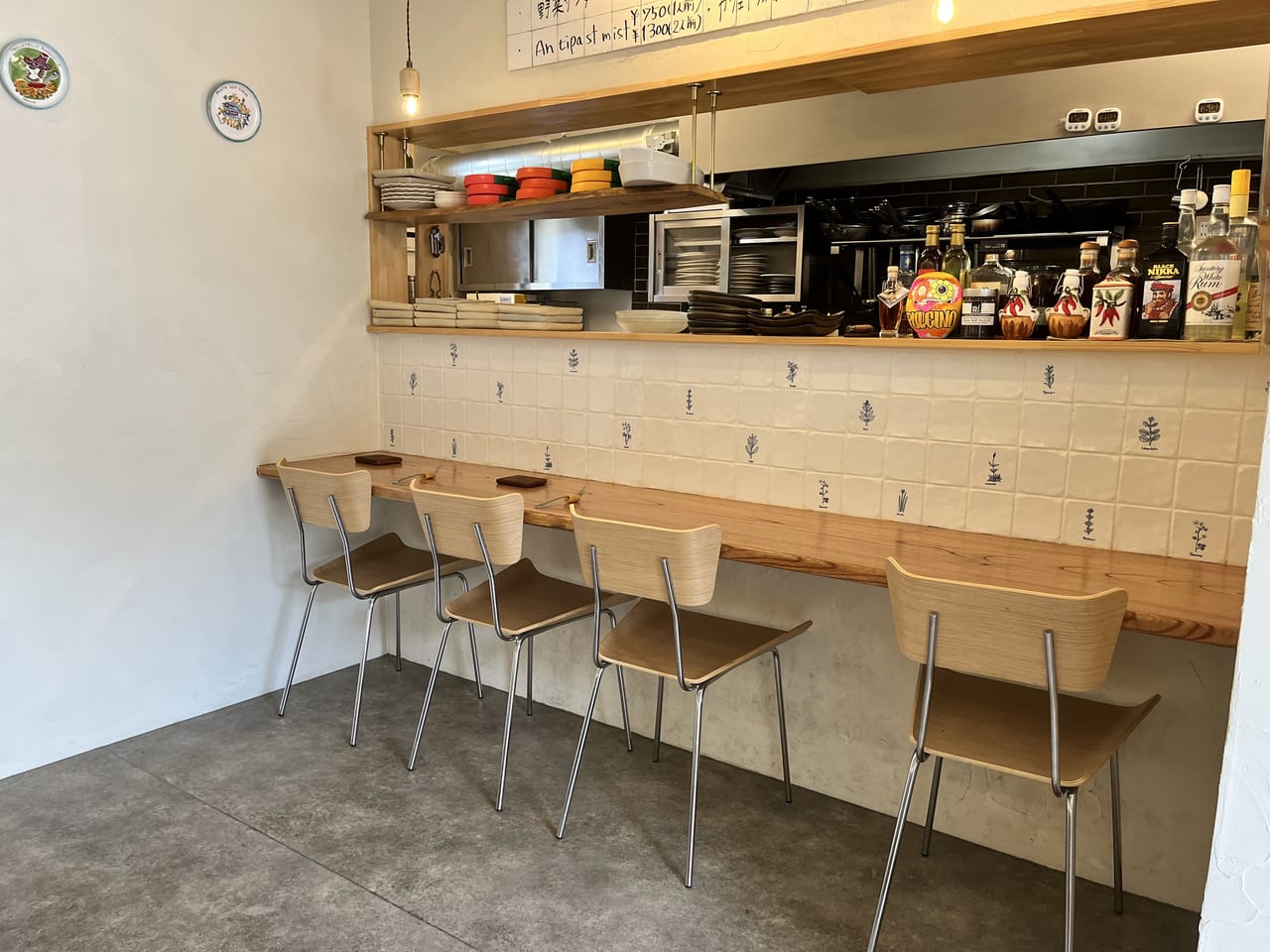 パスタイオプルチーノの店内カウンター席